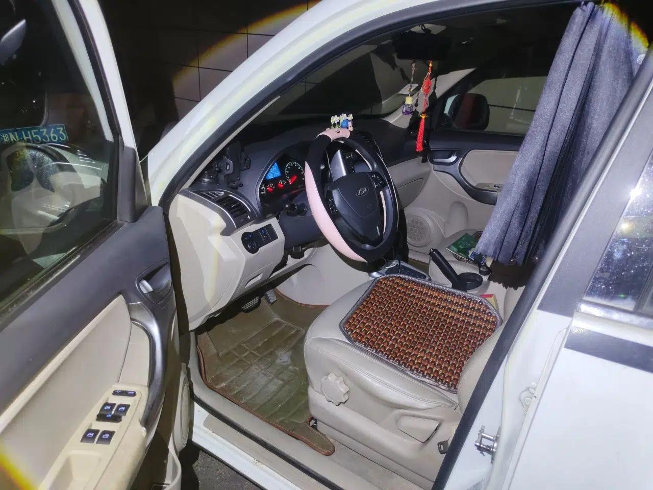 Chery Tiggo 3 2014 1.6L CVT ZhiShang Edition — миниатюра 16