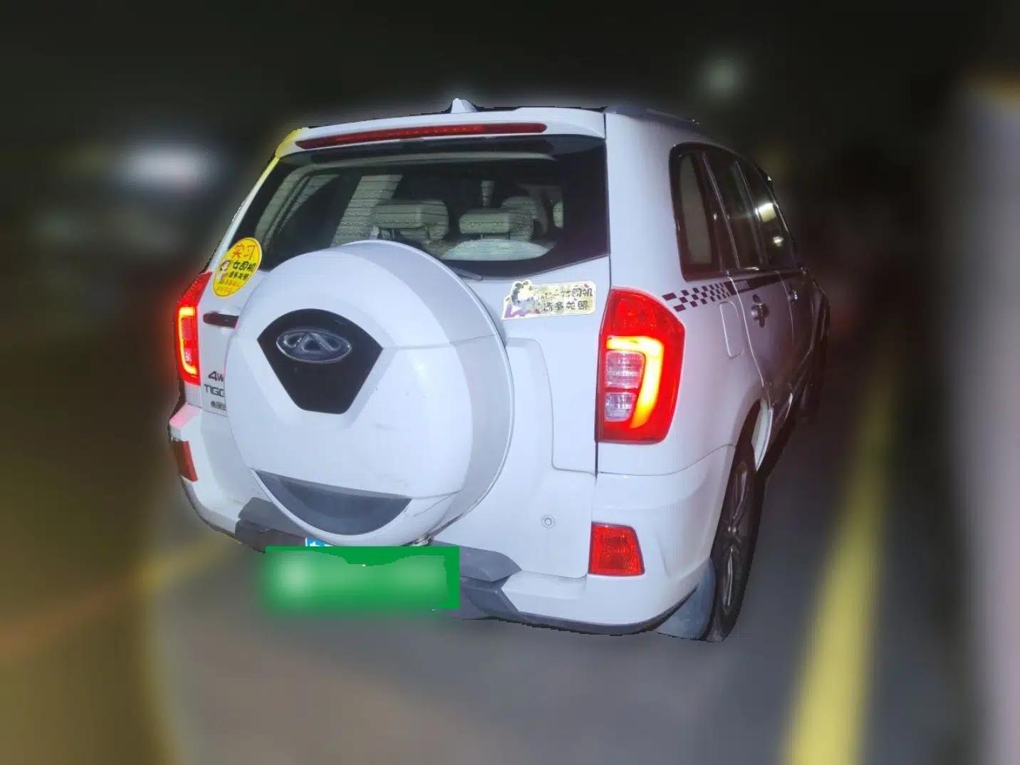 Chery Tiggo 3 2014 1.6L CVT ZhiShang Edition — миниатюра 6