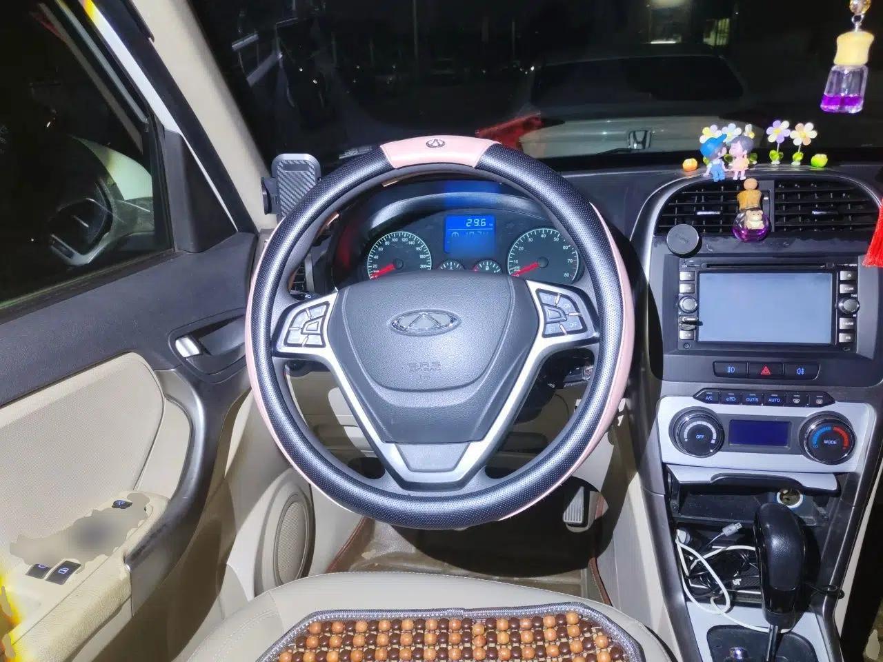 Chery Tiggo 3 2014 1.6L CVT ZhiShang Edition — миниатюра 10