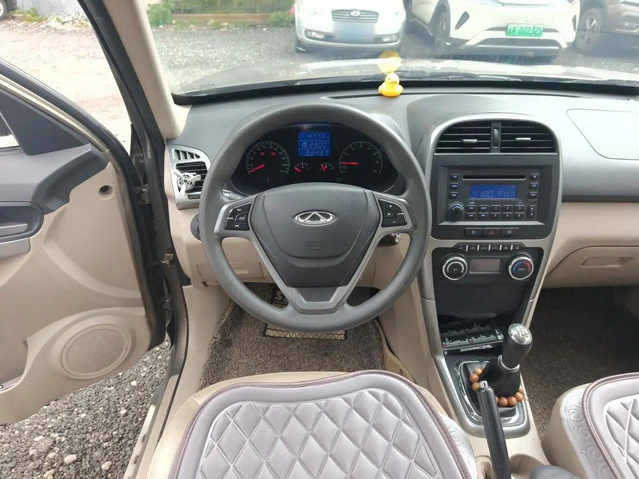 Chery Tiggo 3 2014 1.6L Manual Zhishang Edition — миниатюра 10