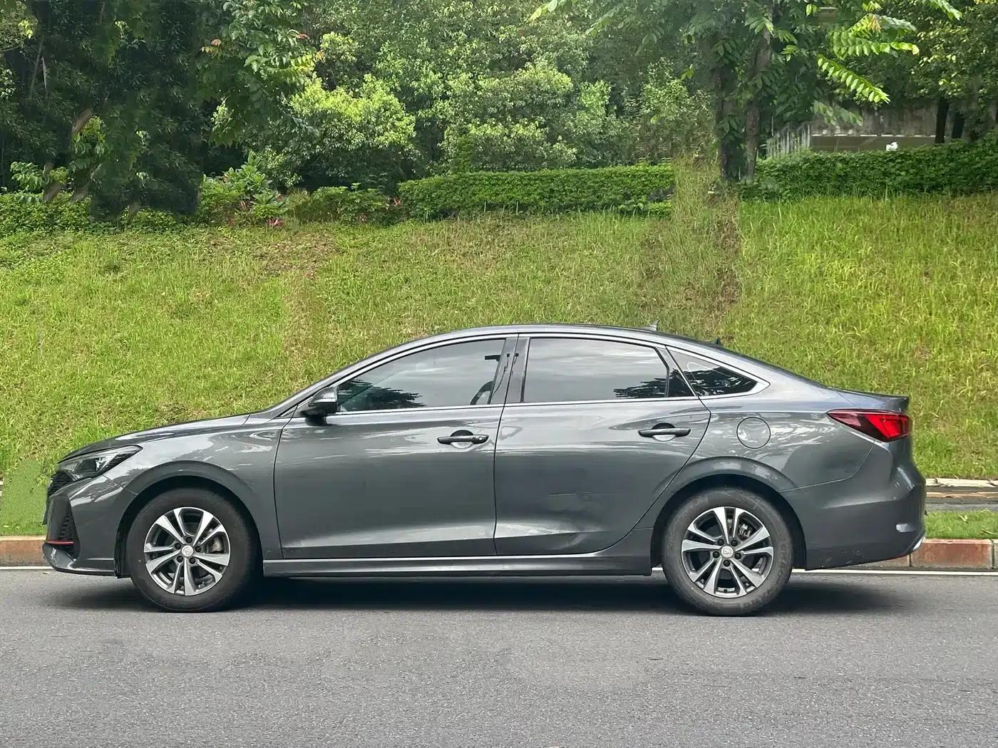 Changan Eado 2023 Enjoy Edition PLUS Blue Whale NE 1.4T GDI DCT Premium Edition — миниатюра 3
