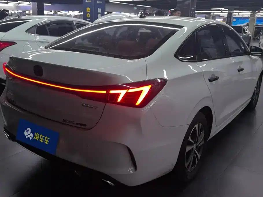 Changan Eado 2023 Enjoy Edition PLUS Blue Whale NE 1.4T GDI DCT Premium Edition — миниатюра 3