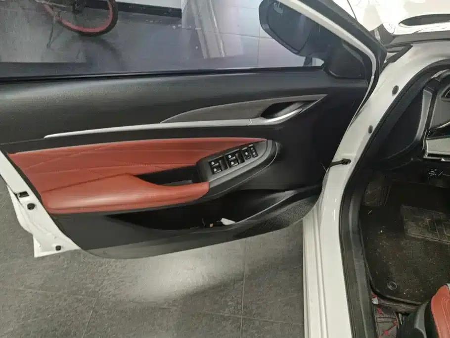 Changan Eado 2023 Enjoy Edition PLUS Blue Whale NE 1.4T GDI DCT Premium Edition — миниатюра 7