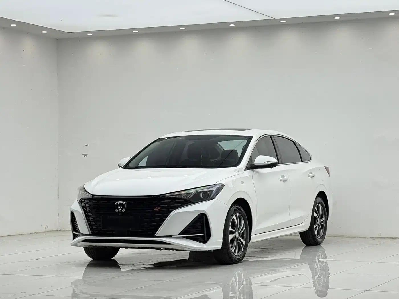Changan Eado 2025 PLUS 1.4T Dual-Clutch High-Performance Edition — миниатюра 1
