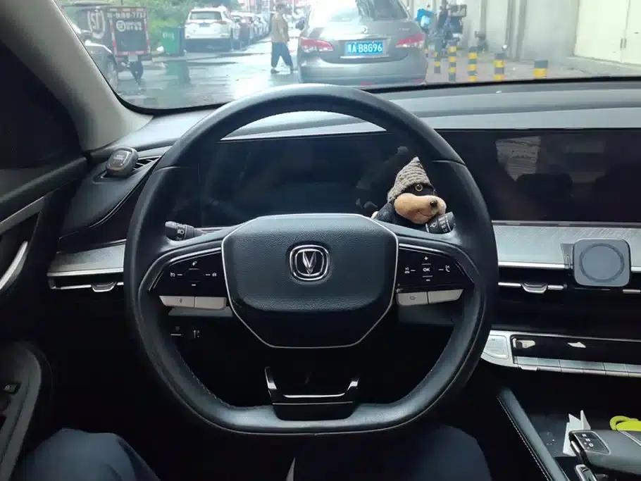 Changan Eado 2023 Enjoy Edition PLUS Blue Whale NE 1.4T GDI DCT Premium Edition — миниатюра 15
