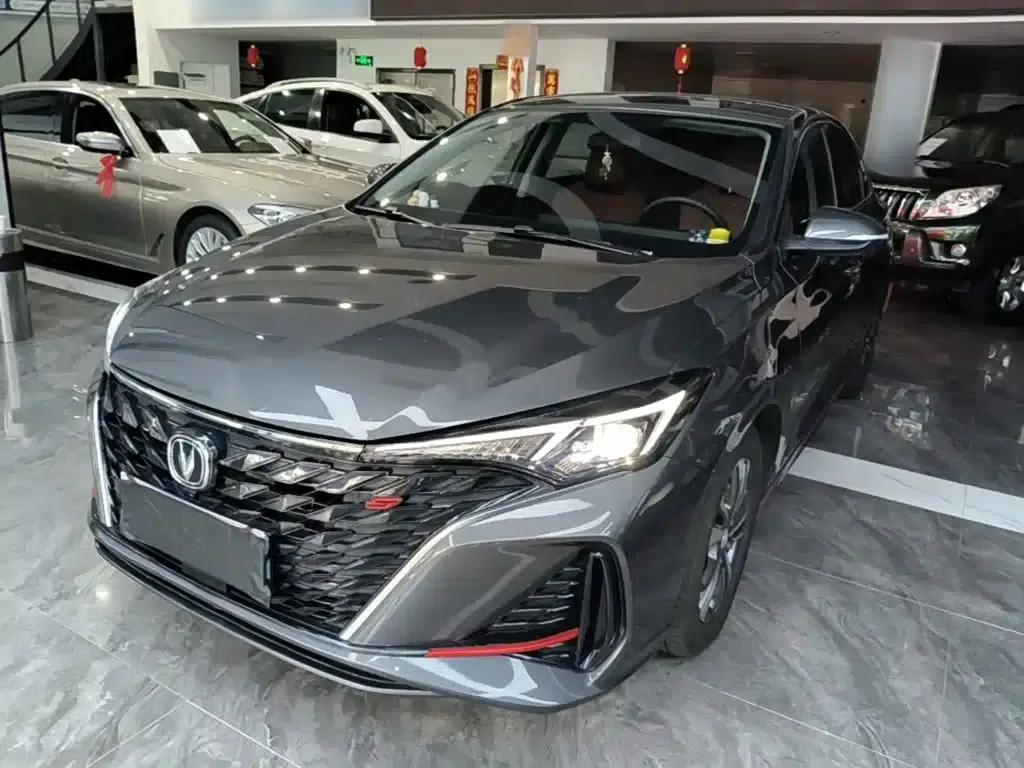 Changan Eado 2025 PLUS 1.4T Dual-Clutch High-Performance Edition — миниатюра 1