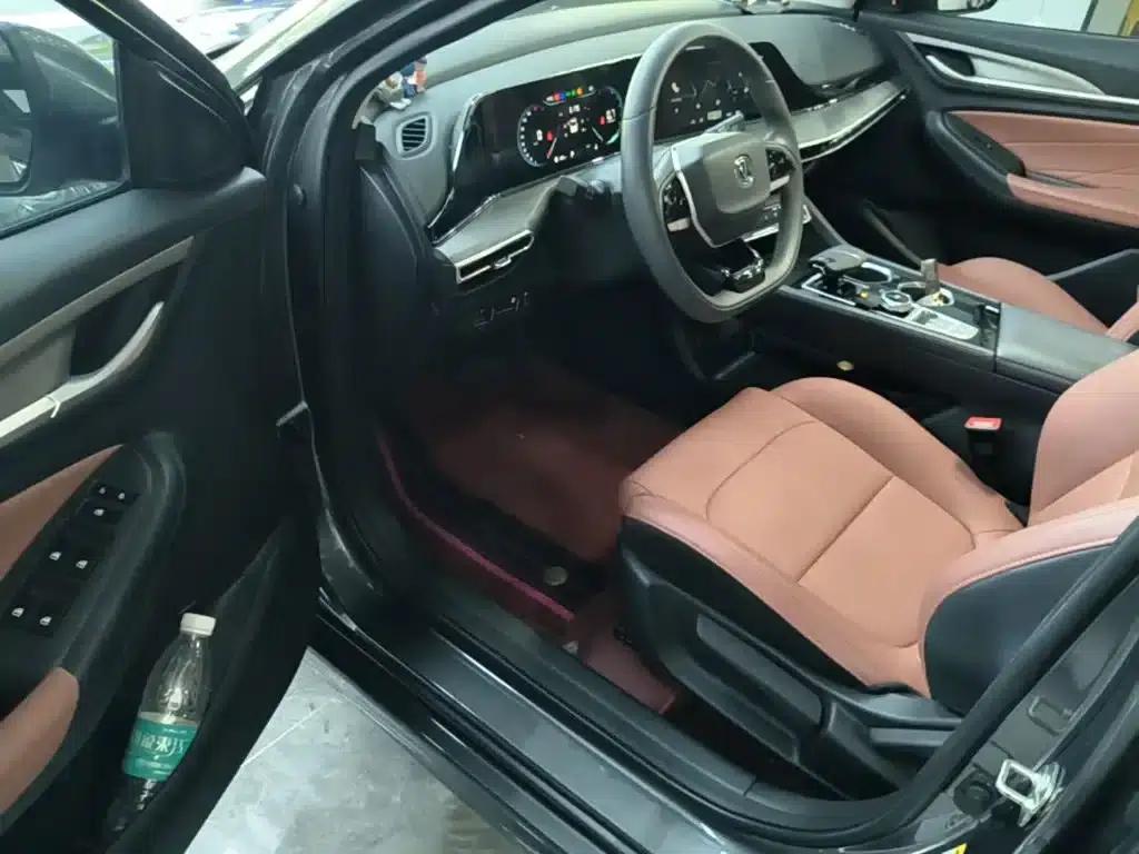 Changan Eado 2025 PLUS 1.4T Dual-Clutch High-Performance Edition — миниатюра 16