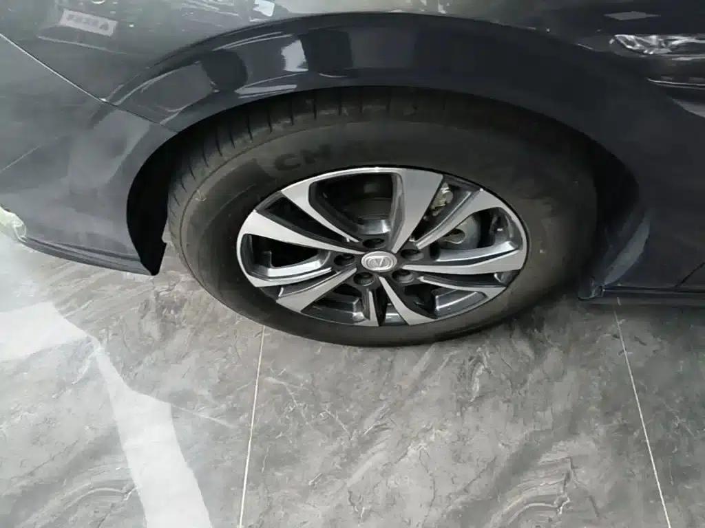 Changan Eado 2025 PLUS 1.4T Dual-Clutch High-Performance Edition — миниатюра 23