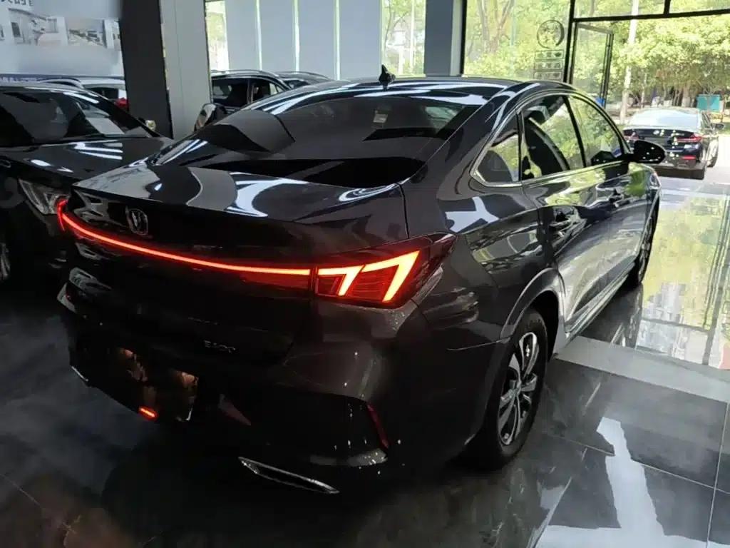 Changan Eado 2025 PLUS 1.4T Dual-Clutch High-Performance Edition — миниатюра 7