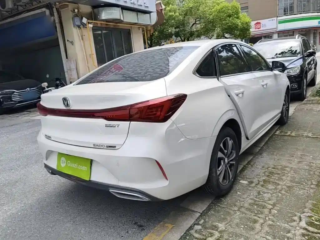 Changan Eado 2022 PLUS Blue Whale NE 1.4T GDI DCT Premium Edition — миниатюра 7