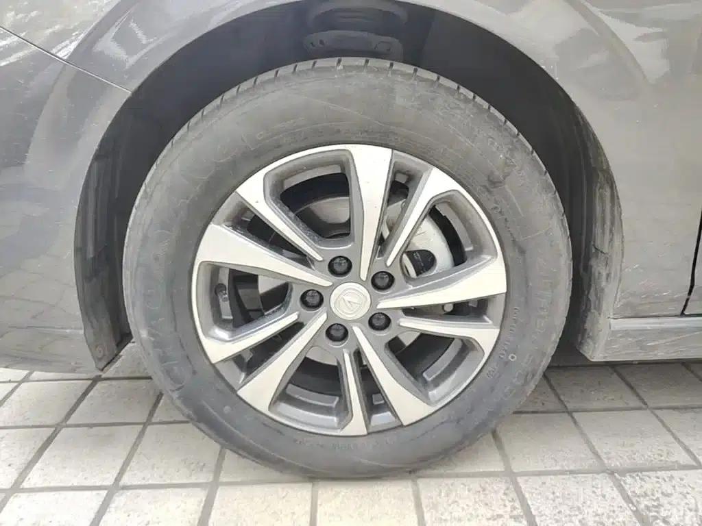 Changan Eado 2022 PLUS Blue Whale NE 1.4T GDI DCT Premium Edition — миниатюра 23