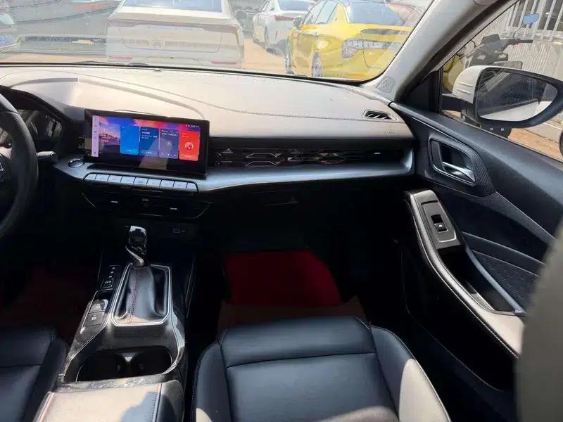 MG5 2021 180DVVT CVT Youth Luxury Edition — миниатюра 13