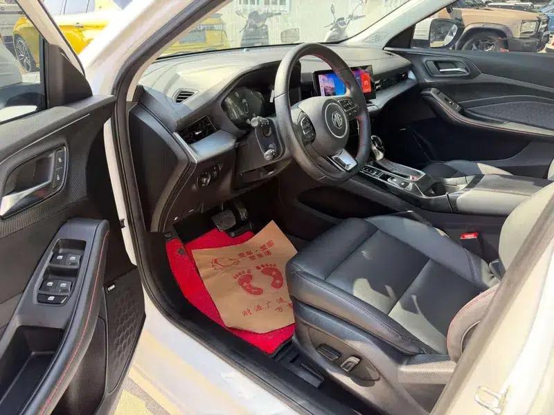 MG5 2021 180DVVT CVT Youth Luxury Edition — миниатюра 15