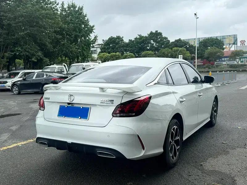 MG5 2022 180DVVT CVT Youth Style Edition — миниатюра 6