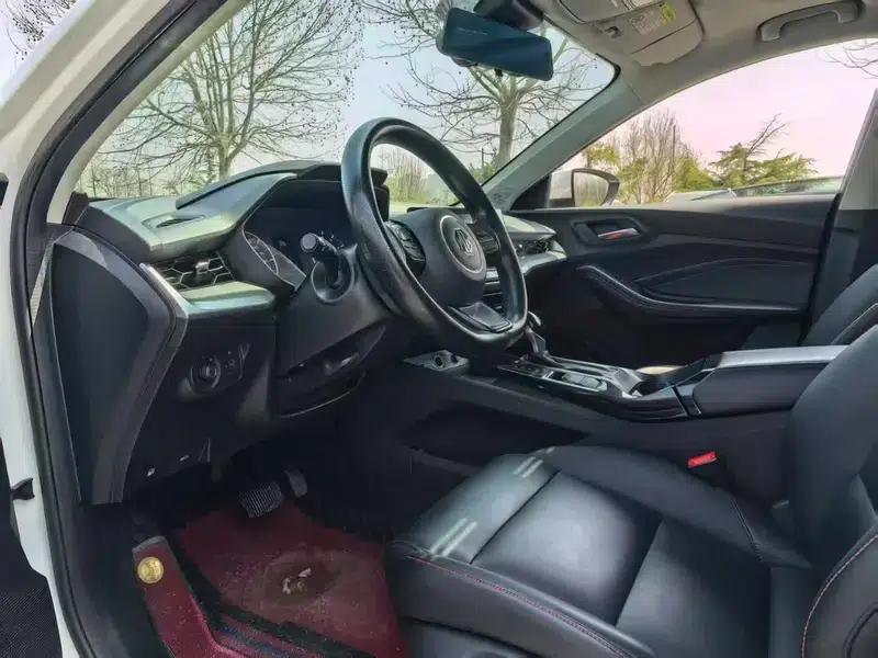 MG5 2021 180DVVT CVT Youth Luxury Edition — миниатюра 8