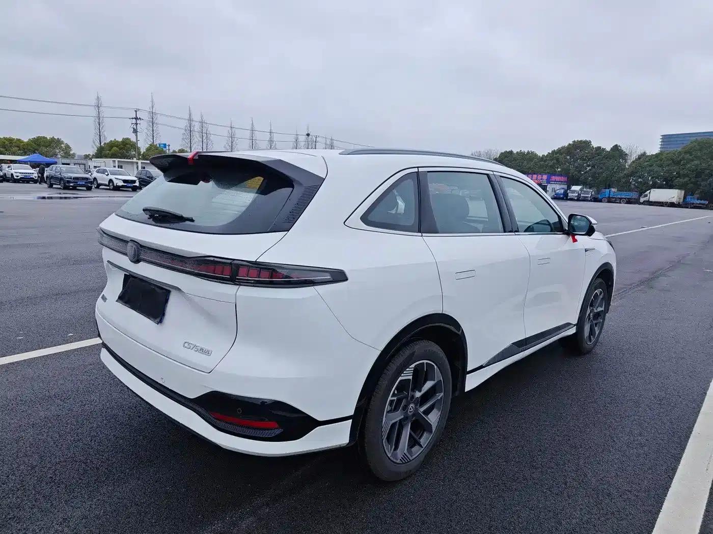 Changan CS75PLUS 2025 Fourth Generation 1.5T New Blue Whale Smart Premium Edition — миниатюра 15