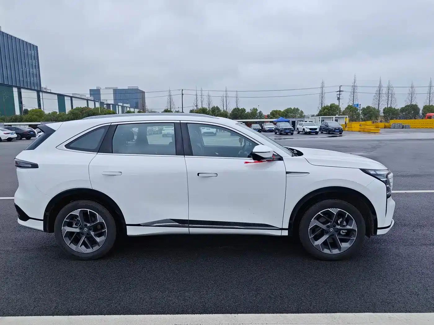 Changan CS75PLUS 2025 Fourth Generation 1.5T New Blue Whale Smart Premium Edition — миниатюра 16