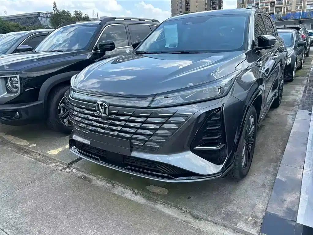 Changan CS75PLUS 2023 Model, Third Generation, 2.0T Automatic Premium Edition — миниатюра 1