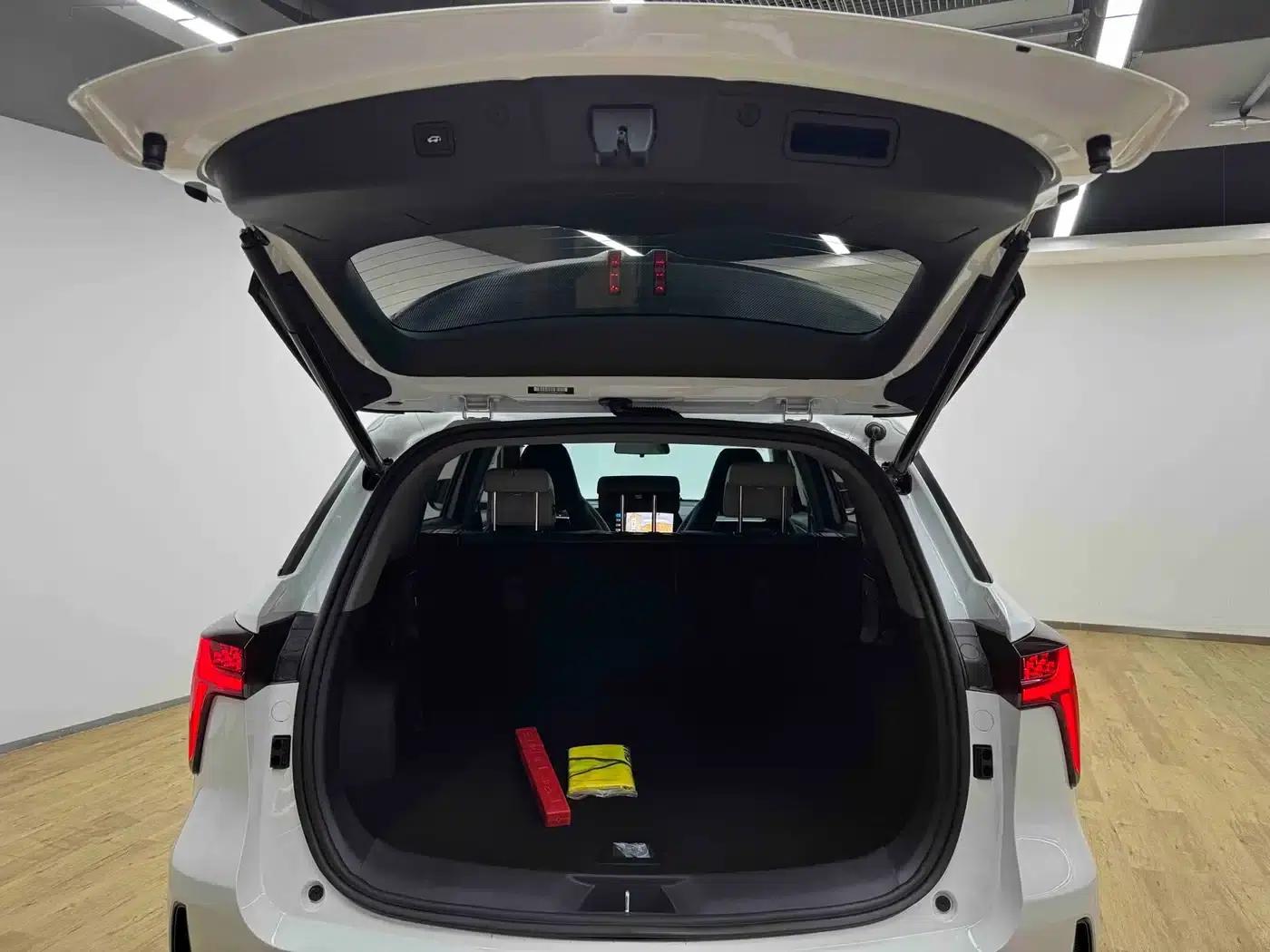 Changan CS75PLUS 2023 Model, Third Generation, 1.5T Automatic Premium Edition — миниатюра 29