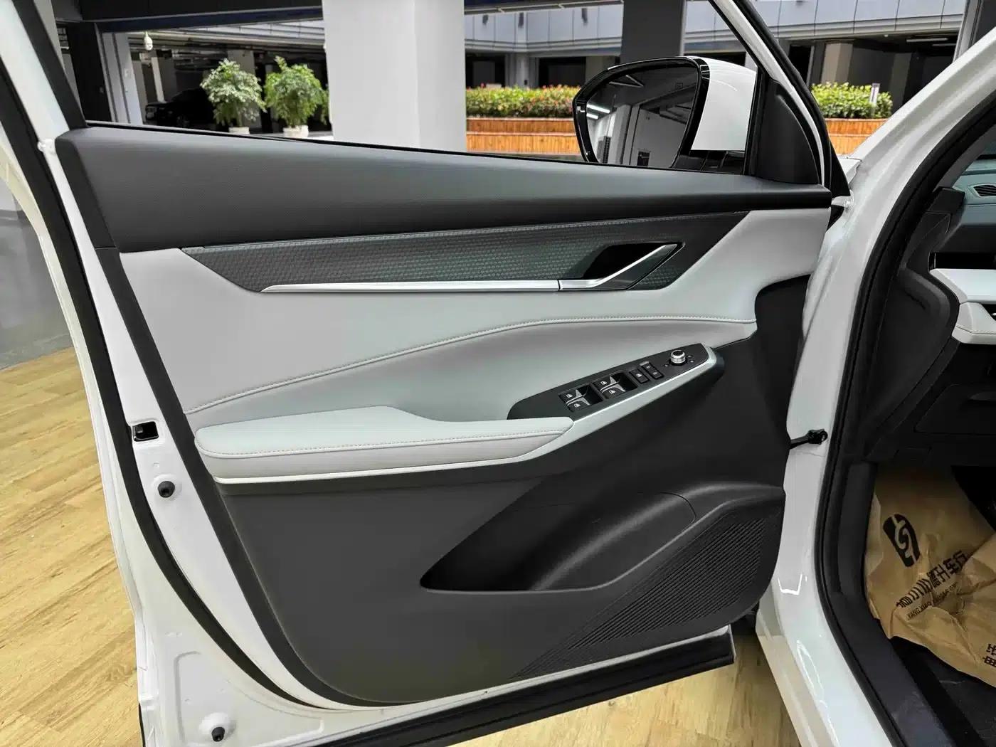 Changan CS75PLUS 2023 Model, Third Generation, 1.5T Automatic Premium Edition — миниатюра 7