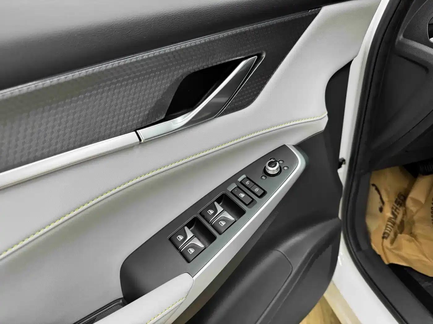 Changan CS75PLUS 2023 Model, Third Generation, 1.5T Automatic Premium Edition — миниатюра 8