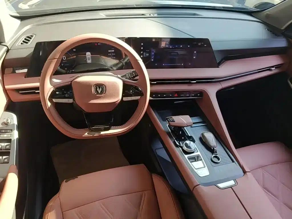 Changan CS75PLUS 2023 Model, Third Generation, 1.5T Automatic Premium Edition — миниатюра 10
