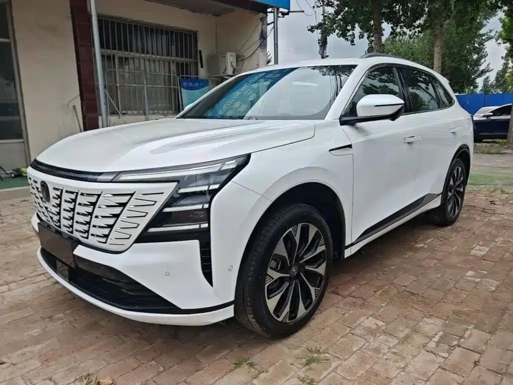 Changan CS75PLUS 2025, Fourth Generation Ultra 2.0T, New Blue Whale Smart Engine Edition — миниатюра 2