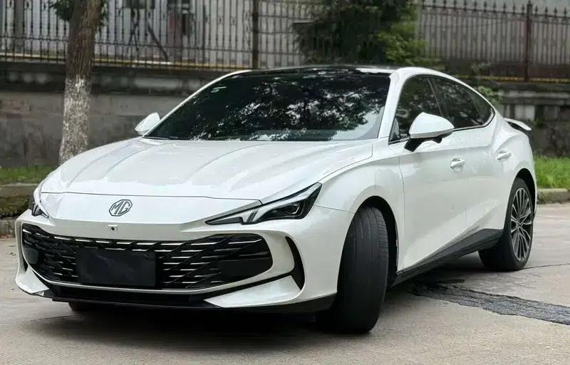 MG7 2023 2.0T Automatic Trophy+ Exhilarating Edition — миниатюра 1