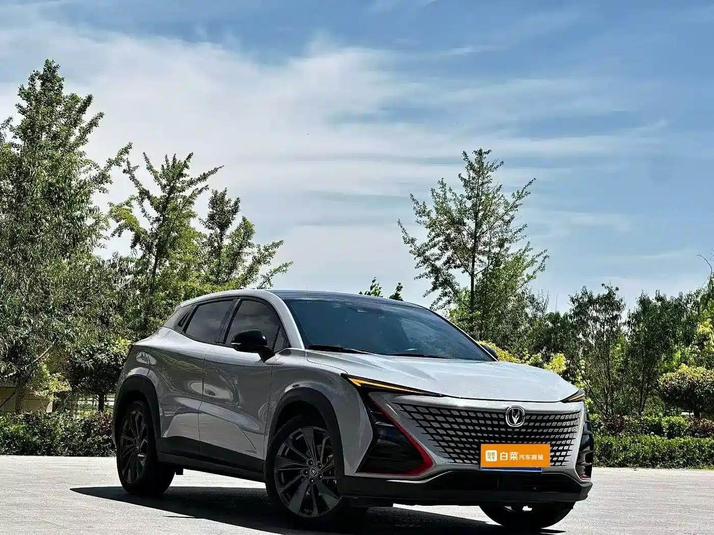 Changan UNI-T 2021 1.5T Sport Flagship Edition — миниатюра 3