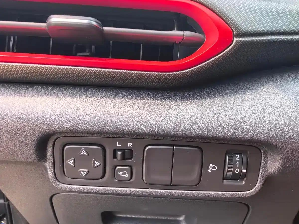 Changan UNI-T 2021 1.5T Premium Edition — миниатюра 11