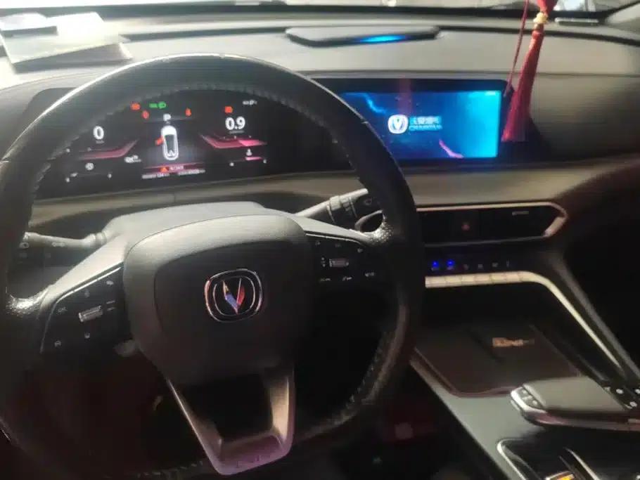 Changan UNI-T 2020 1.5T Premium Edition — миниатюра 12