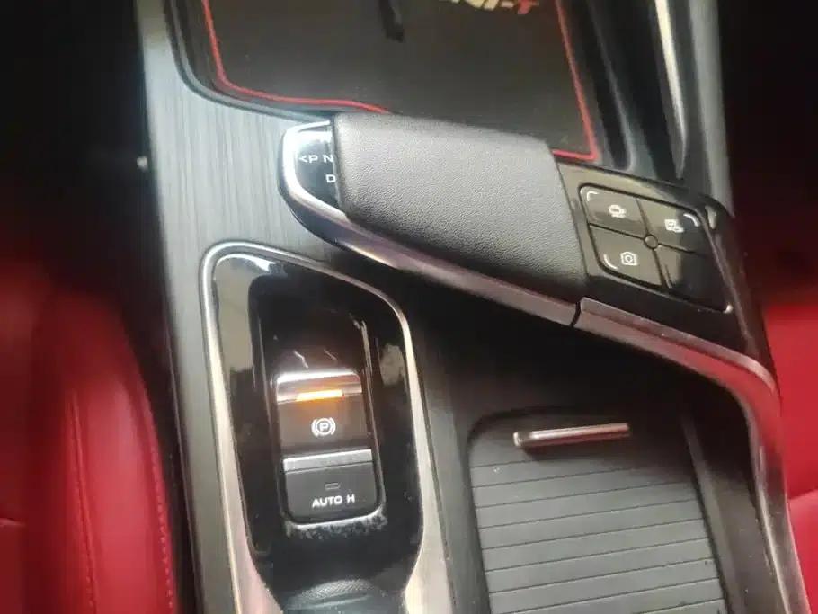 Changan UNI-T 2020 1.5T Premium Edition — миниатюра 16