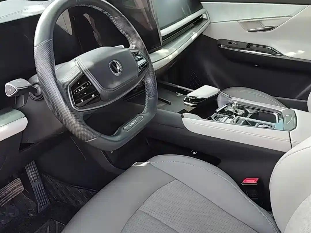 Changan UNI-T 2023 Second Generation 1.5T Premium Edition — миниатюра 5