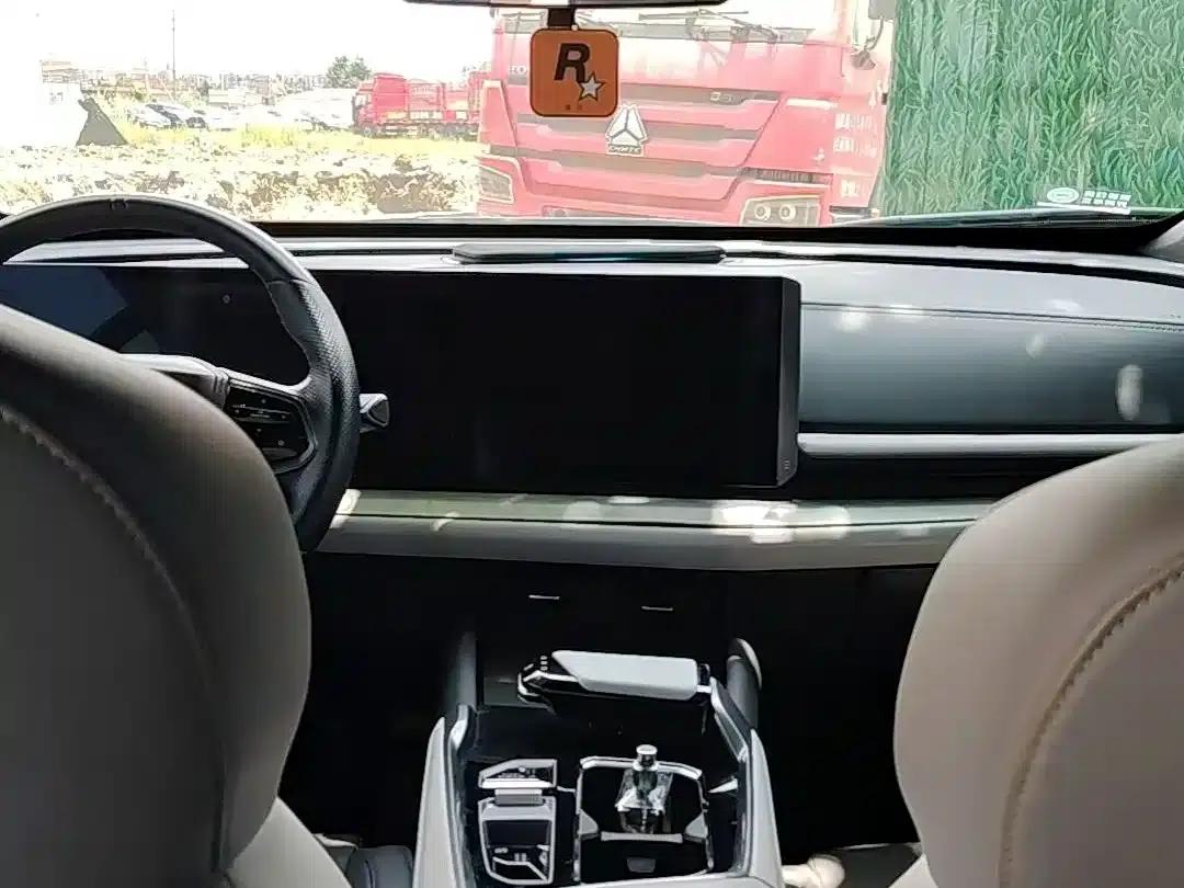 Changan UNI-T 2023 Second Generation 1.5T Premium Edition — миниатюра 8