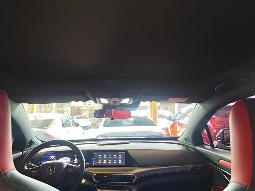 Changan UNI-T 2020 1.5T Flagship Edition — миниатюра 18