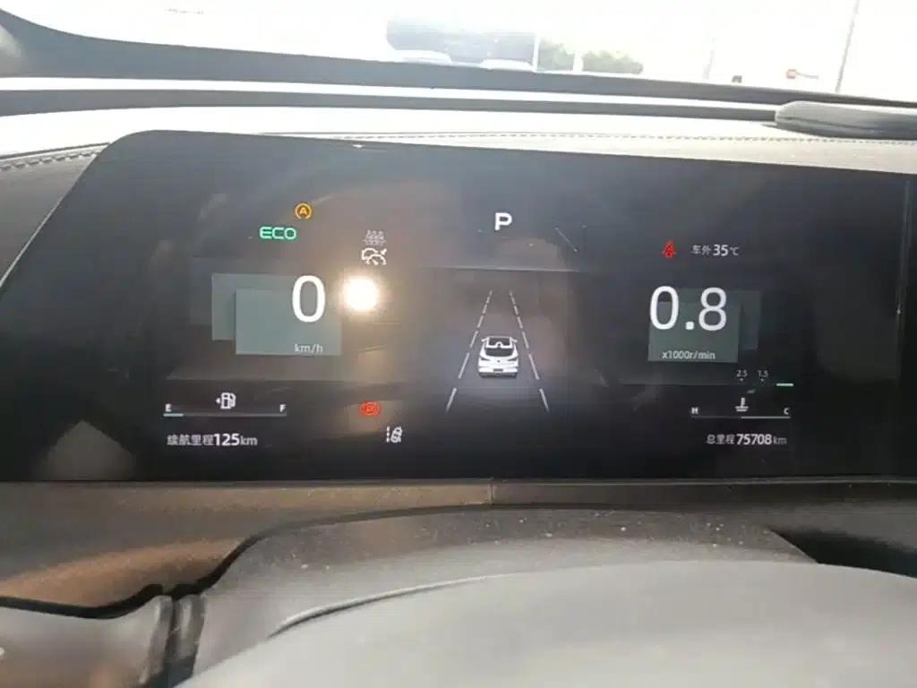 Changan UNI-T 2022 1.5T Premium Edition — миниатюра 12