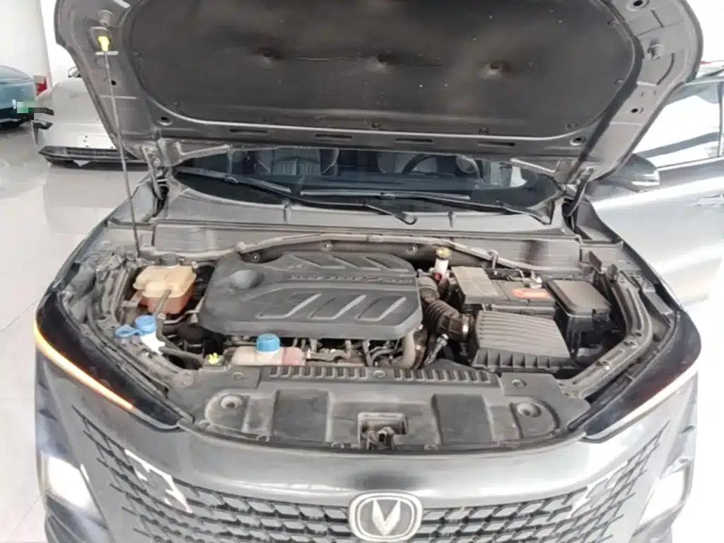 Changan UNI-T 2022 1.5T Premium Edition — миниатюра 20