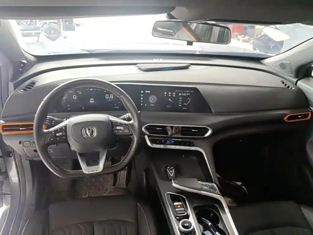 Changan UNI-T 2022 1.5T Premium Edition — миниатюра 10