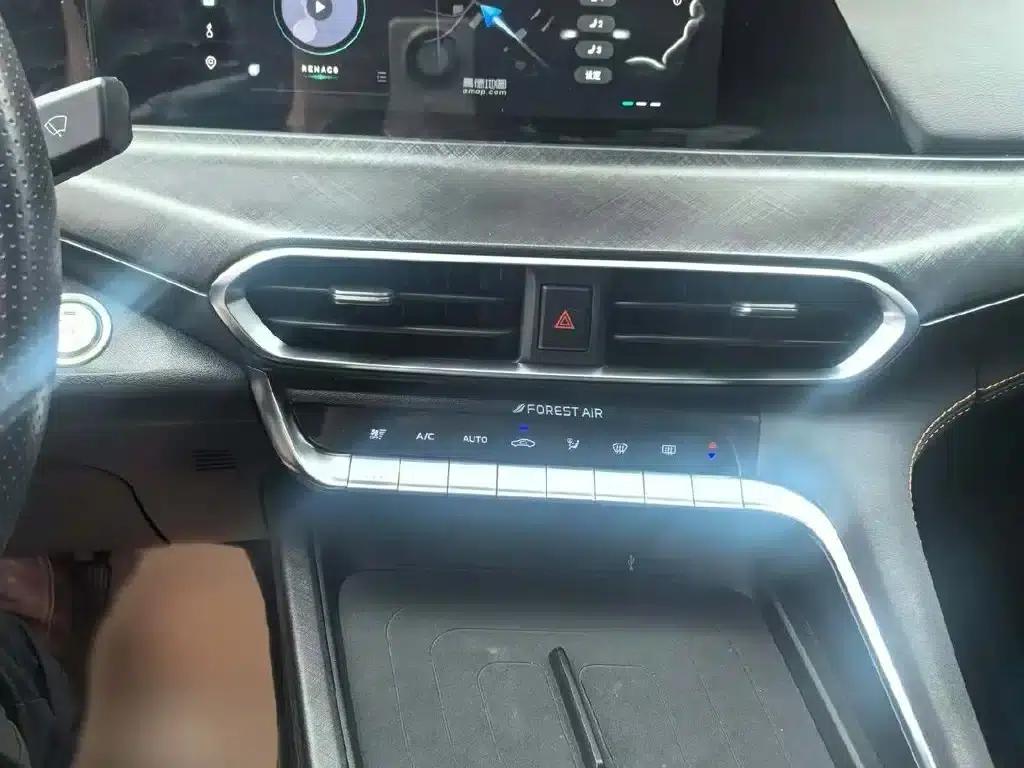 Changan UNI-T 2022 1.5T Premium Edition — миниатюра 14