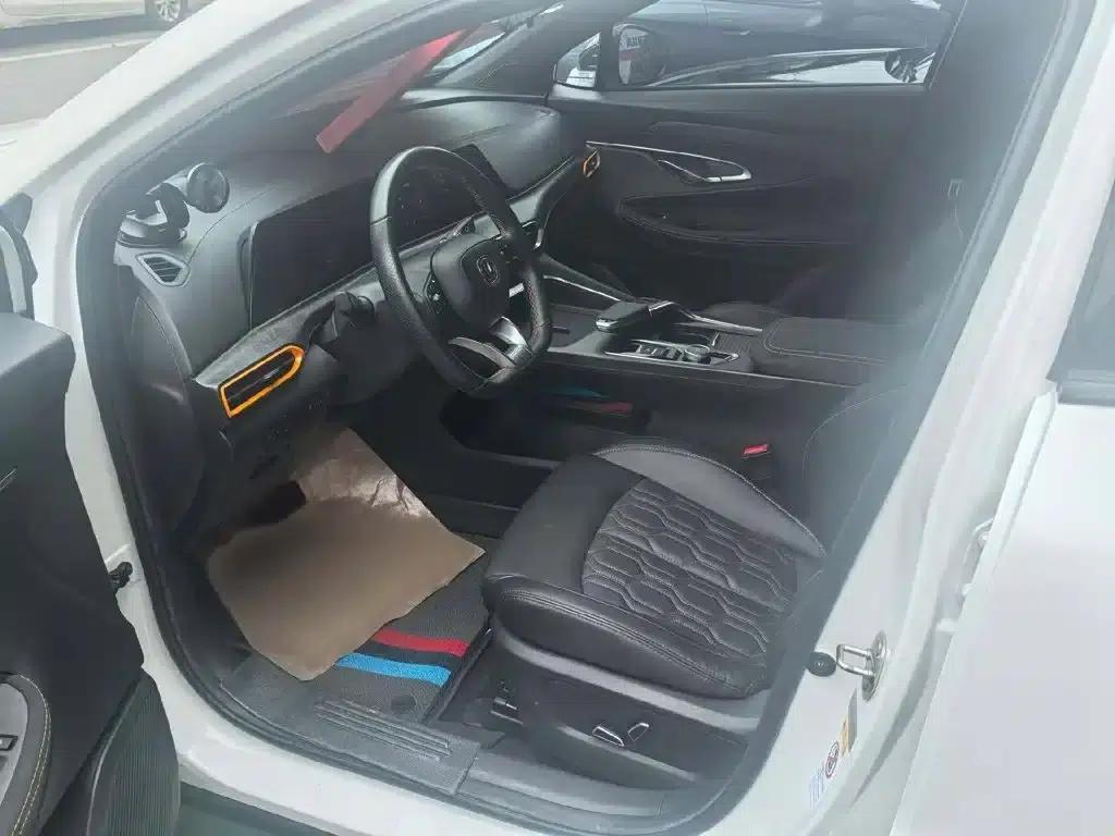 Changan UNI-T 2022 1.5T Premium Edition — миниатюра 15