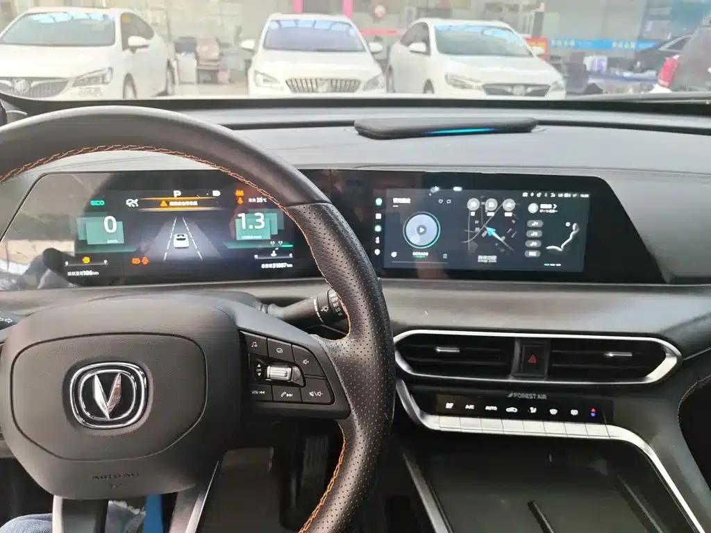 Changan UNI-T 2022 1.5T Premium Edition — миниатюра 4
