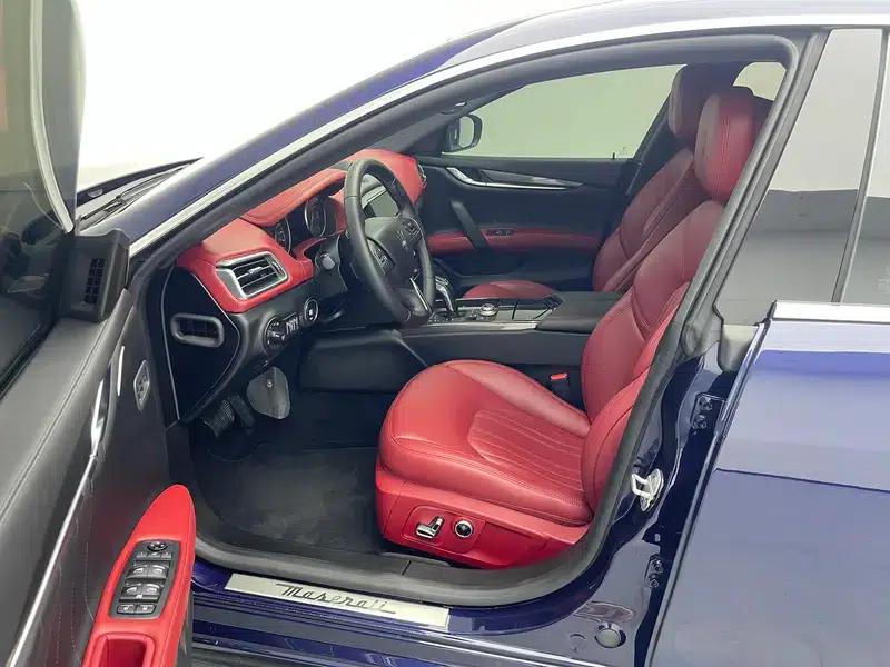 2021 Ghibli 2.0T Edge Edition — миниатюра 17