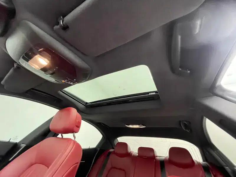 2021 Ghibli 2.0T Edge Edition — миниатюра 19