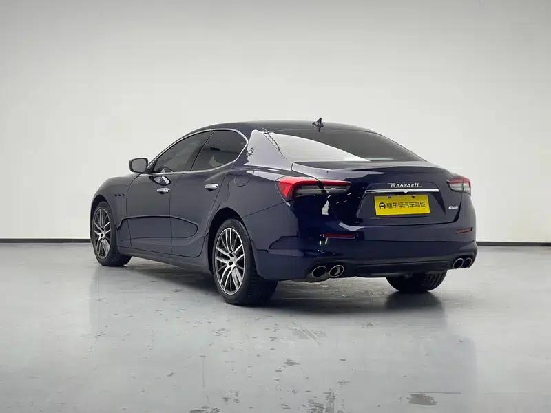 2021 Ghibli 2.0T Edge Edition — миниатюра 5