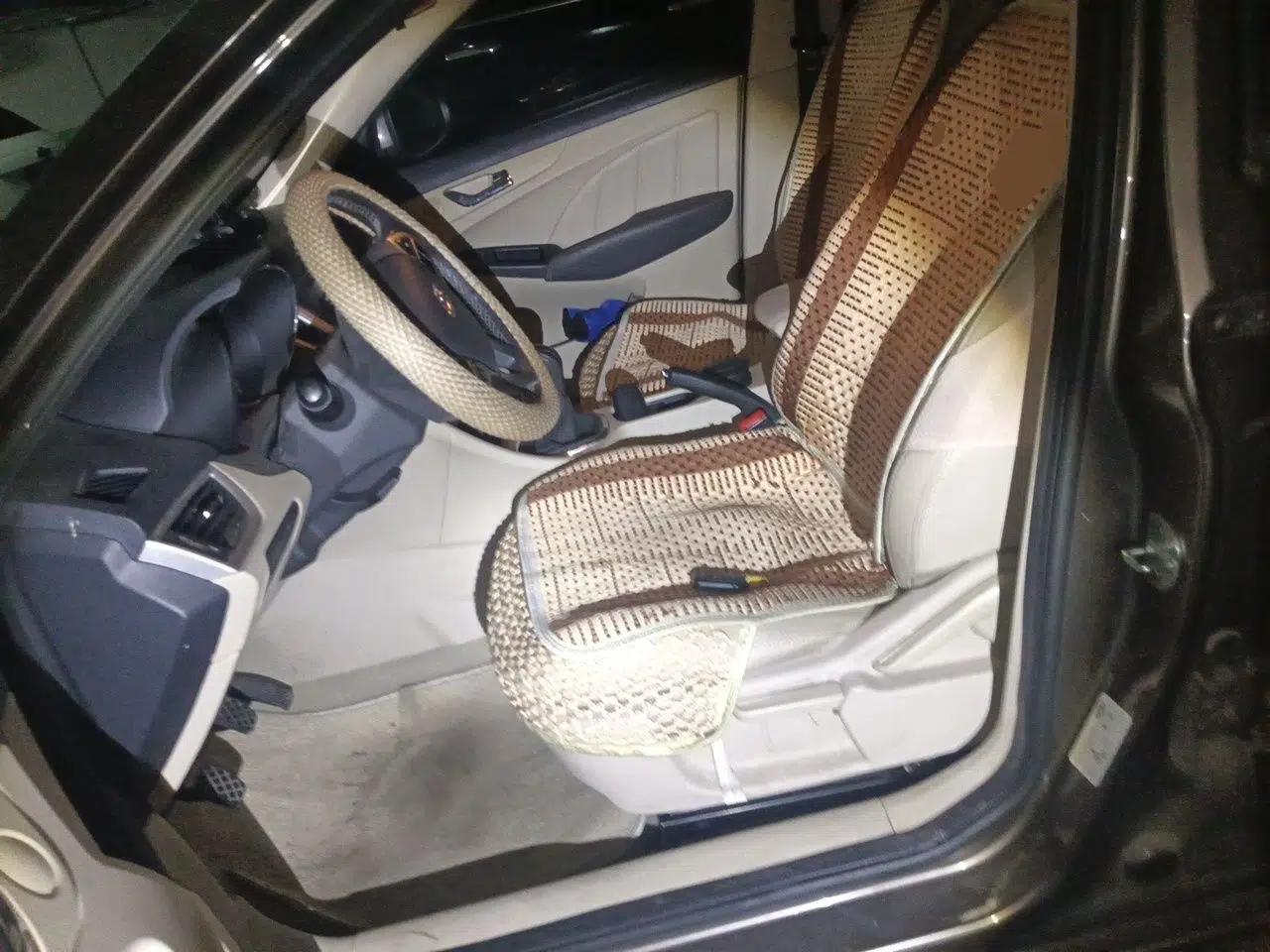 Chery Arrizo 7 2015 1.6L Manual ZhiXiang Edition — миниатюра 15