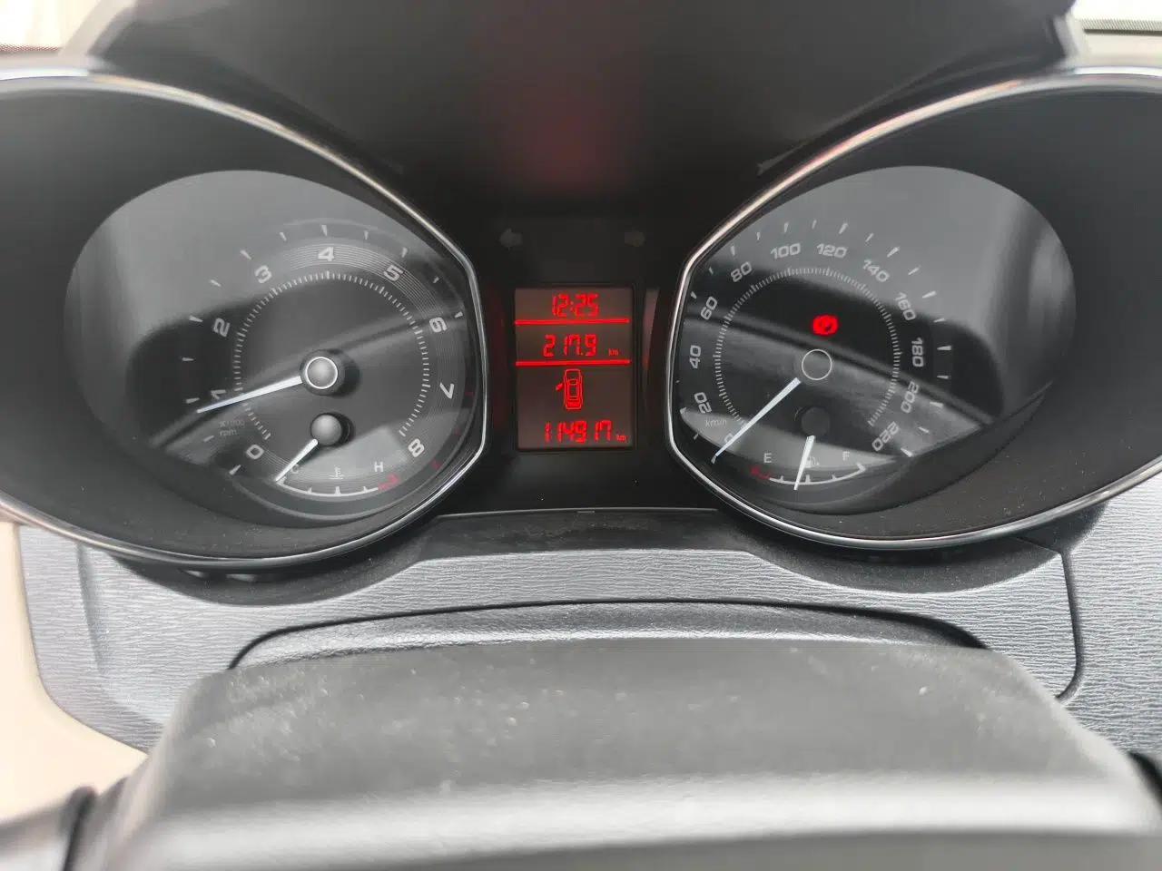 Chery Arrizo 7 2015 1.5T Manual ZhiShang Edition — миниатюра 12