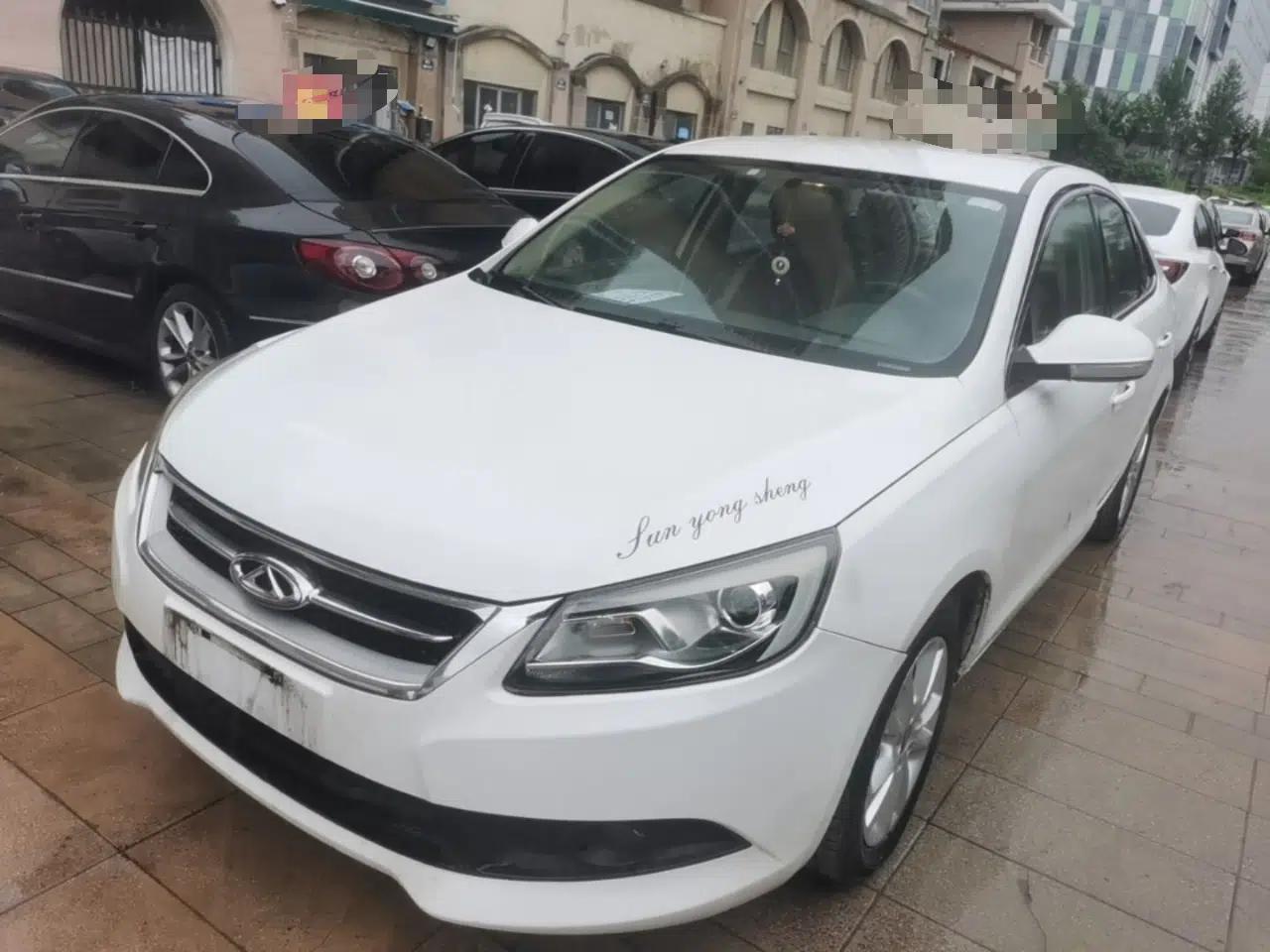 Chery Arrizo 7 2013 1.6L CVT ZhiShang Edition — миниатюра 1