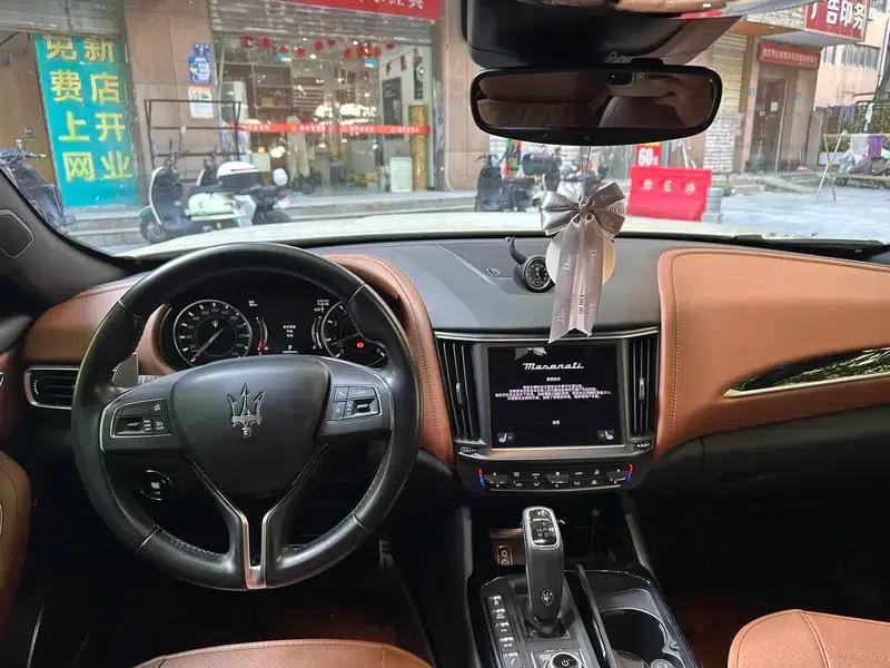2021 Levante 3.0T Standard Edition — миниатюра 12