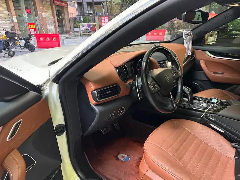 2021 Levante 3.0T Standard Edition — миниатюра 13