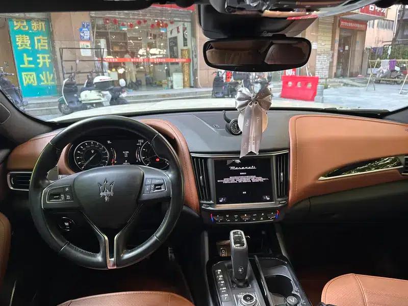 2021 Levante 3.0T Standard Edition — миниатюра 14